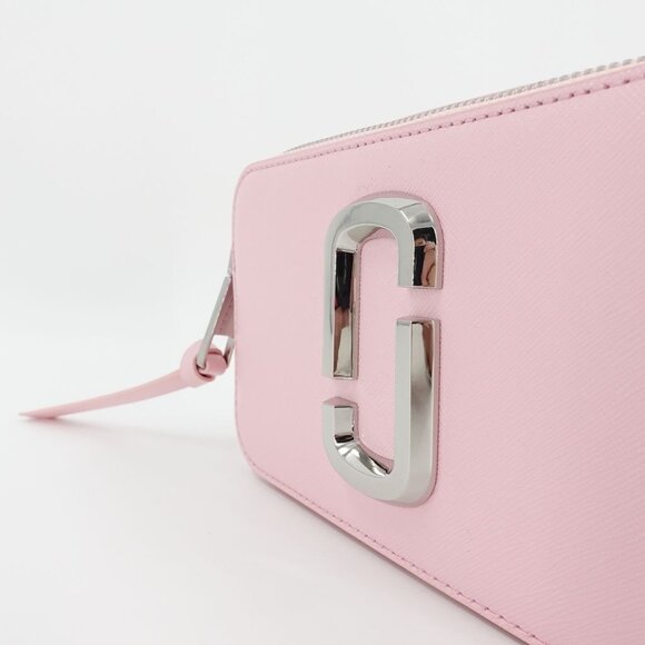 Marc Jacobs Women's The Utility Snapshot Crossbody Bag Bubblegum Pink OS - Picture 9 of 14